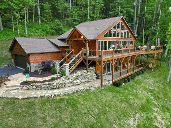 85 Iga Trl, Maggie Valley, NC 28751