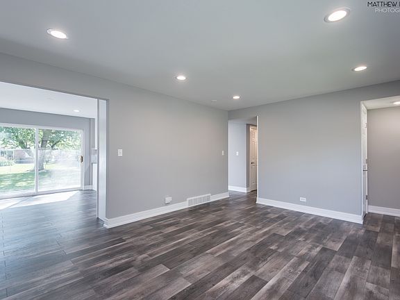 3rd image of 16645 Dobson Ave