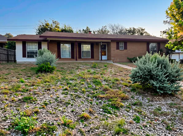 121/123 Poco Vista Dr S, Kerrville, TX 78028