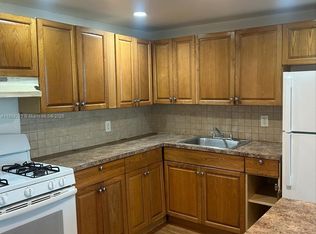 2175 NE 170th St APT 202, North Miami Beach, FL 33162