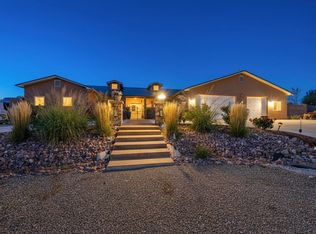 15 W Serena Ln, Santa Fe, NM 87508