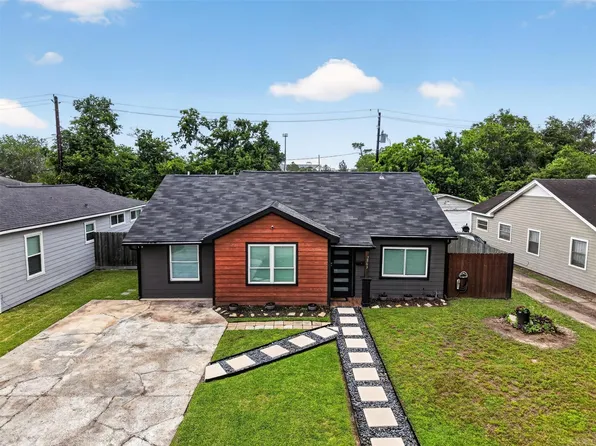 3863 Arbor St, Houston, TX 77004