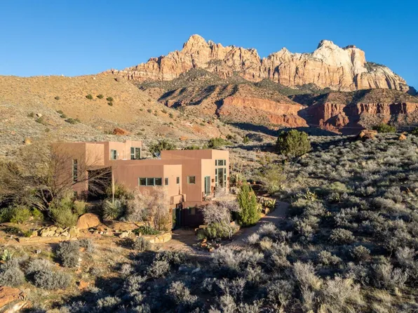 261 Valley View Dr, Springdale, UT 84767