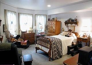 3rd image of 216 Christian St