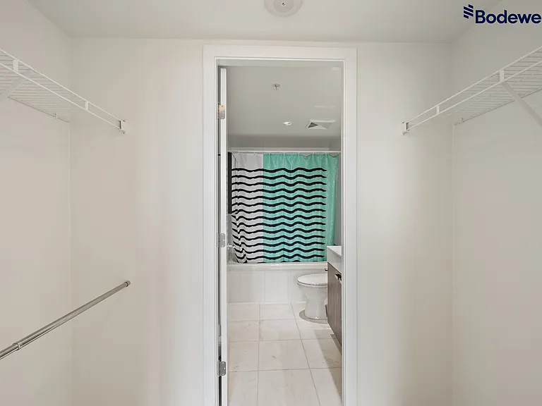788 Richards St — Photo 14