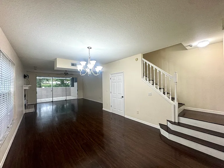 2800 Countryside Blvd #1-33 — Photo 33