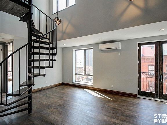 2nd image of 599 Myrtle Ave #4R