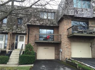 2697 Bingham Dr, Pittsburgh, PA 15241