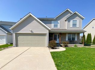 19 Breckenwood Ct, Bloomington, IL