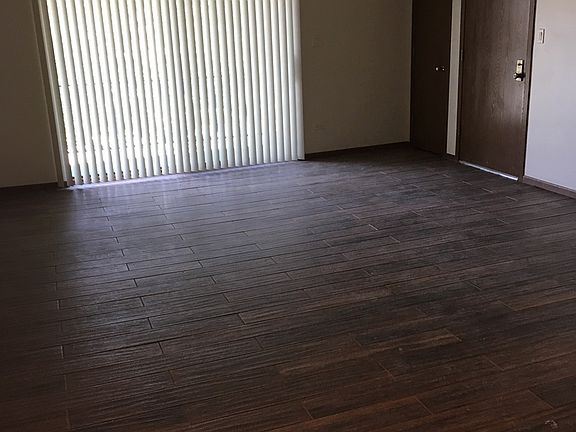 3rd image of 5407 129th Pl APT 2W