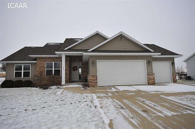 1st image of 268 W Goldfinch Dr