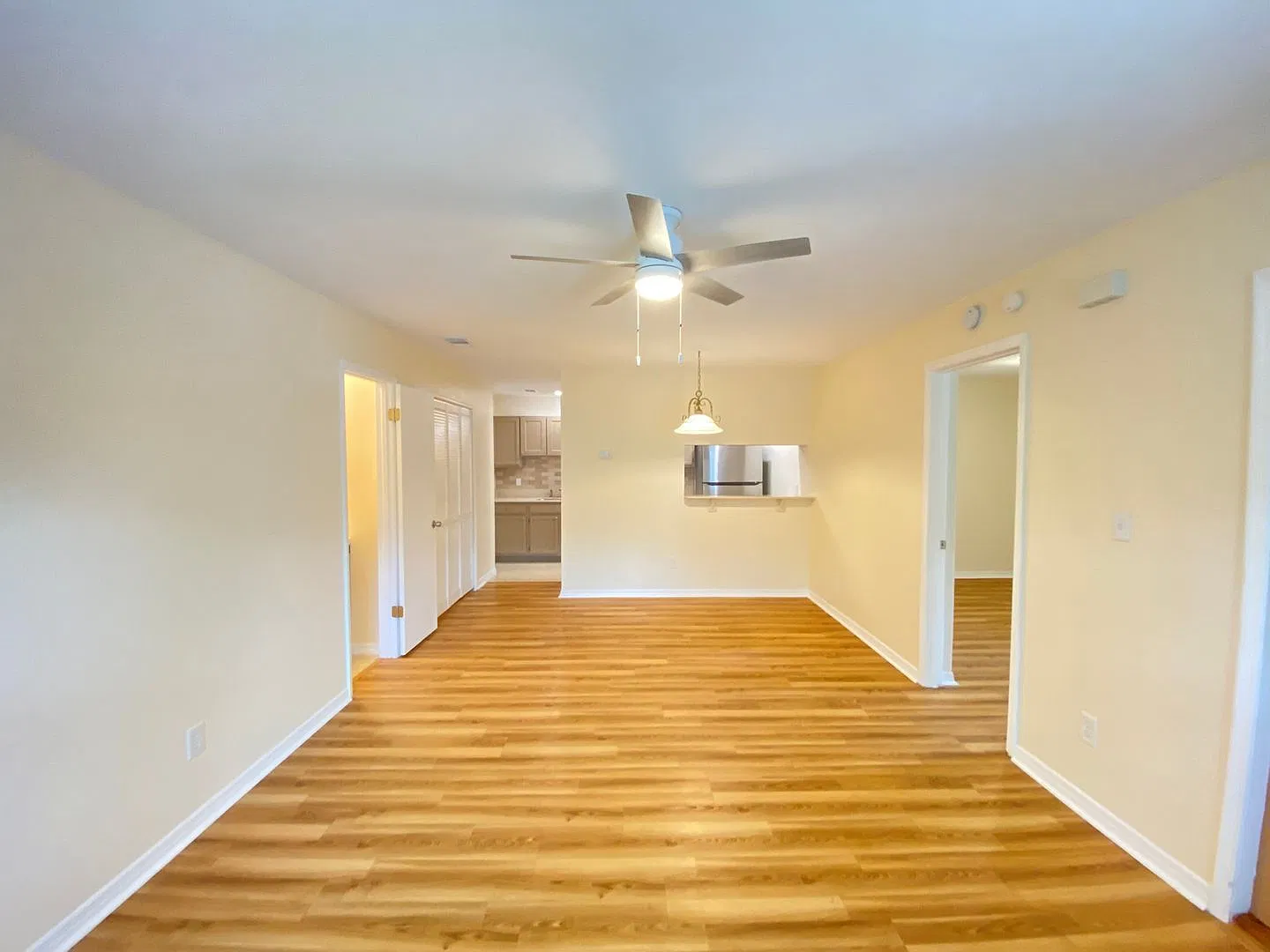 2 bed, 2.5 bath, 1159 sqft, $1,850 — Photo 3