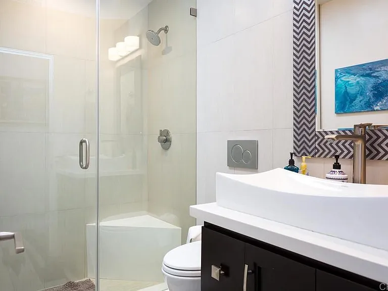 812 Crest Dr — Photo 50