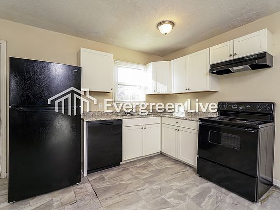 3rd image of 1413 Grove St