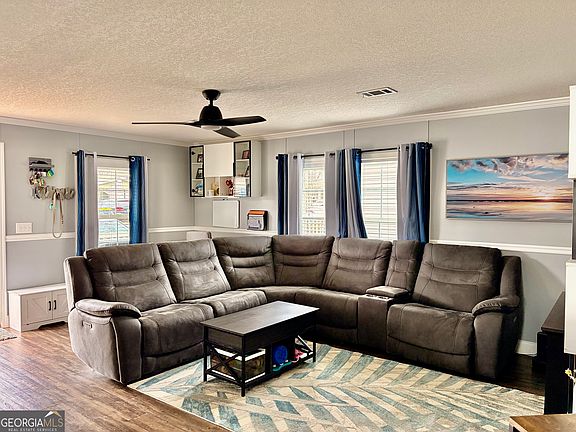 2nd image of 53 Beaver Run Rd