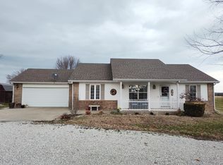 1407 E 463rd Rd, Bolivar, MO 65613