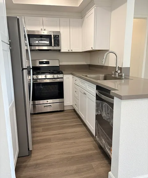 700 W 3rd St #A215 — Photo 3
