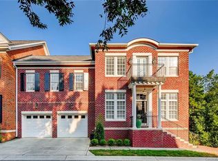 6711 Wakehurst Rd, Charlotte, NC 28226