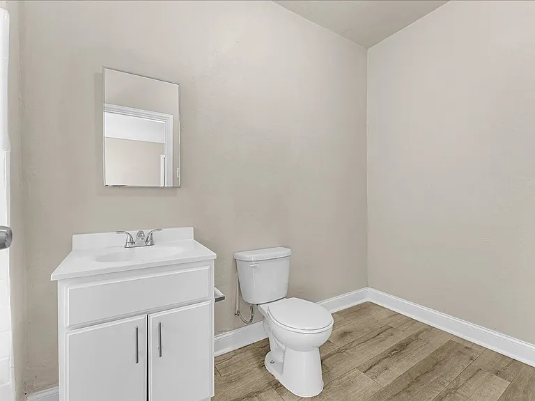 118 N Westmoreland Ave #205 — Photo 6