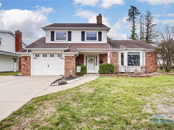 1105 Farmington Rd, Maumee, OH 43537