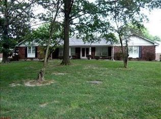 316 Atwell Ct, Chesterfield, MO