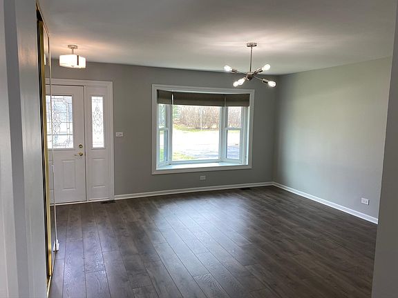5th image of 105 Ramblewood Ln