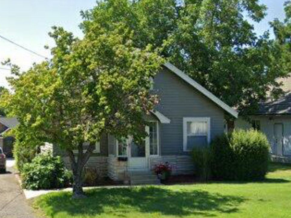 1st image of 412 S 32nd Ave