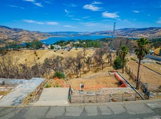 208 Manzanita Ln, Napa, CA 94558