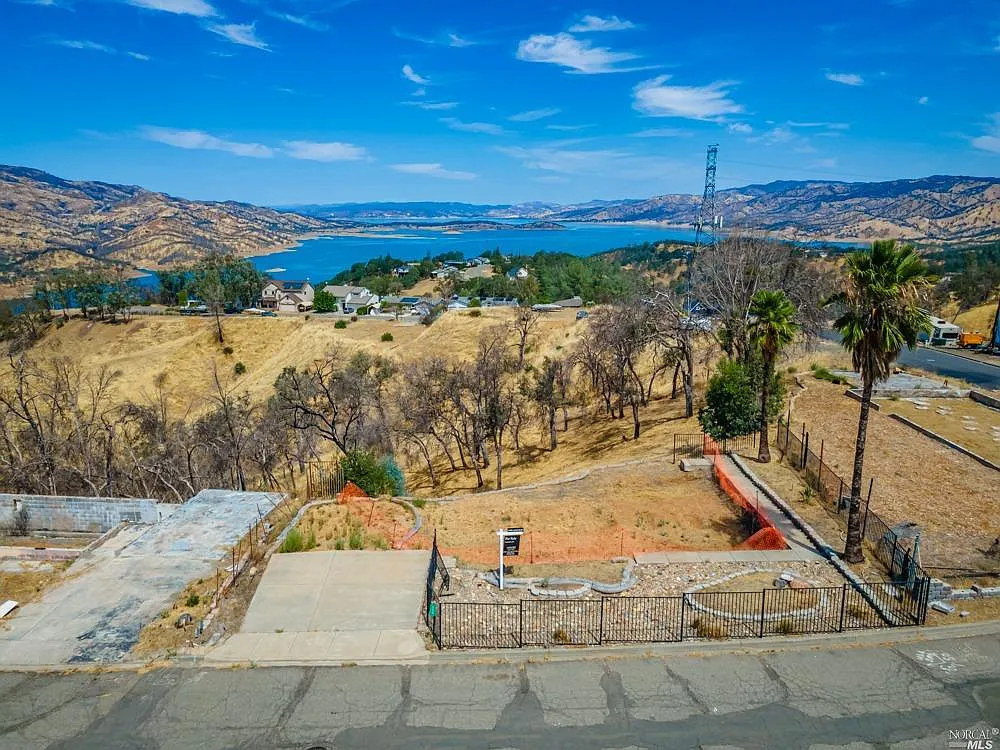 208 Manzanita Lane photo 1