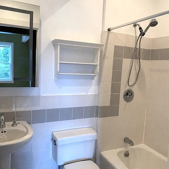 118 Trowbridge St #6 — Photo 23