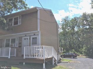 225 W Park Ave, Sellersville, PA 18960