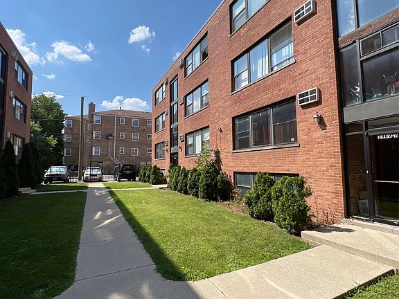 5th image of 2909 W Summerdale Ave #G