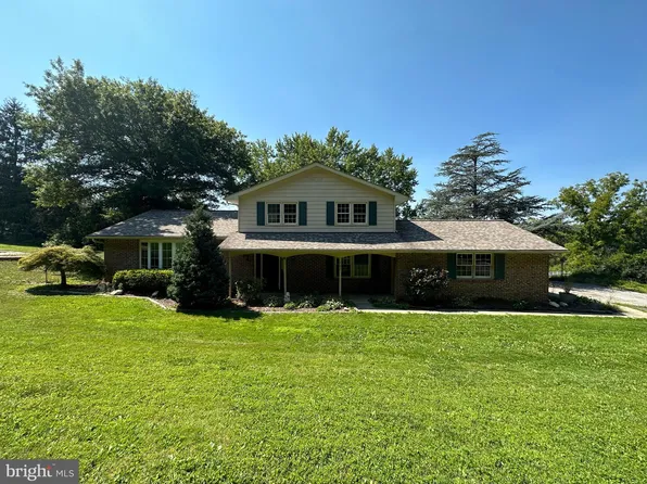 127 Hidden Hill Farm Ln, York, PA 17403