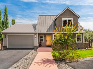 408 Parks Loop, Redmond, OR 97756
