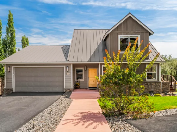 408 Parks Loop, Redmond, OR 97756