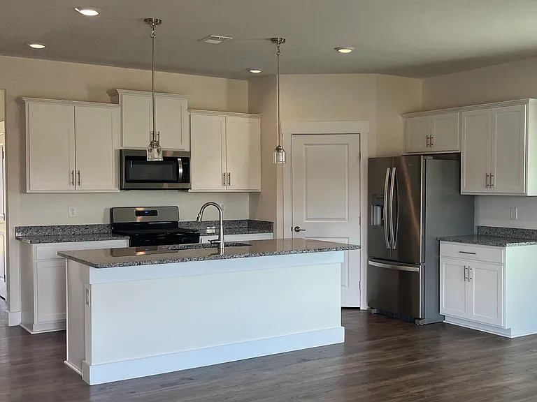 8119 Watercolour Ln — Photo 10