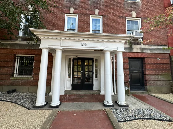 515 Seward Sq SE APT 8, Washington, DC 20003