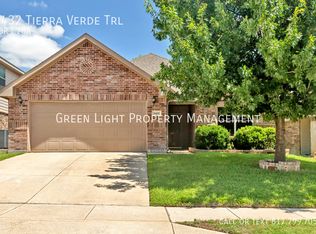 9432 Tierra Verde Trl, Fort Worth, TX 76177