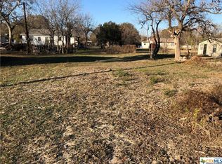 Klein St E, Seguin, TX 78155