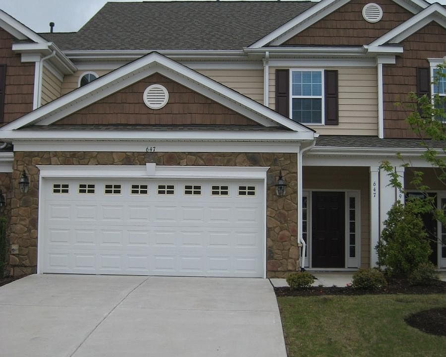 2 car garage and double width driveway
