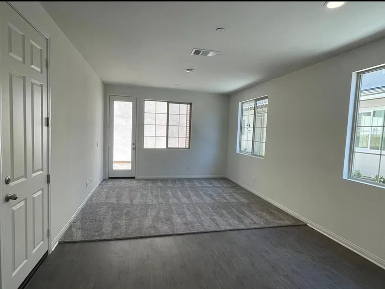 7636 Channel View St — Photo 8