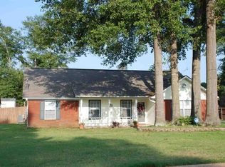 203 Kingston Dr, Enterprise, AL 36330