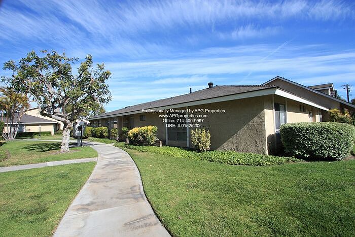 1st image of 12137 Stonegate Ln