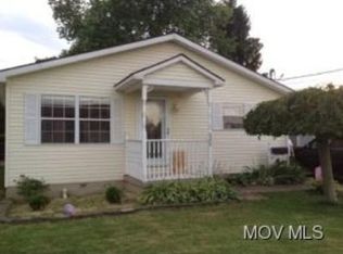 606 Williams Ave, Williamstown, WV 26187