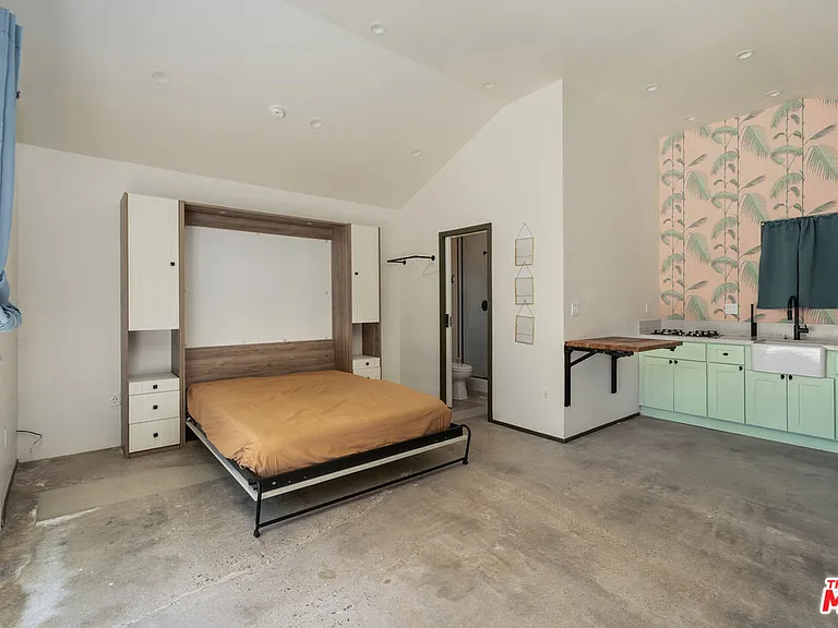 22417 Dolorosa St — Photo 31