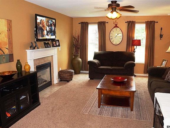 5th image of 34 Glenburnie Dr