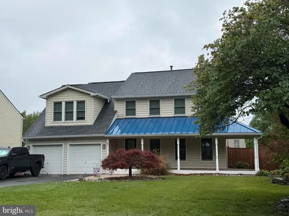 8238 Sunset Dr, Manassas, VA 20110
