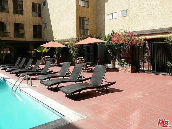 4th image of 7300 Franklin Ave APT 451