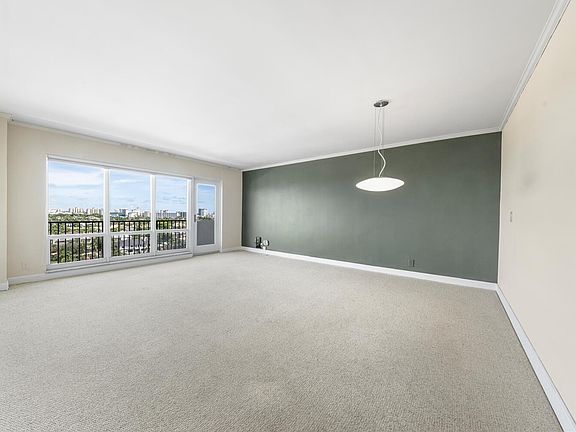 2nd image of 340 Sunset Drive #1408