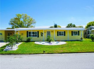 2709 Vindale Rd, Tavares, FL 32778